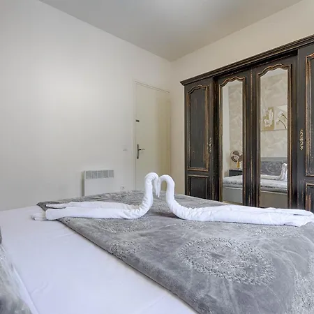 Апартаменти 1244 Eugeni Ors 200 M Playa